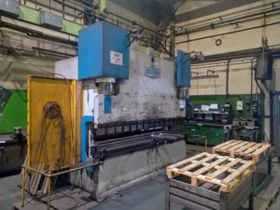 Ohraňovací lis - DURMA  HAP 30300